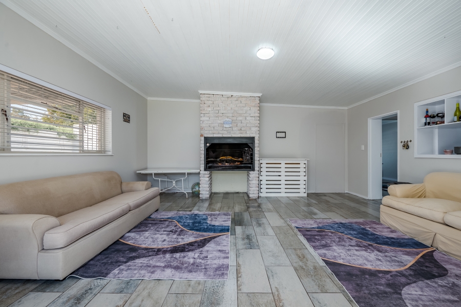 4 Bedroom Property for Sale in Briza Western Cape